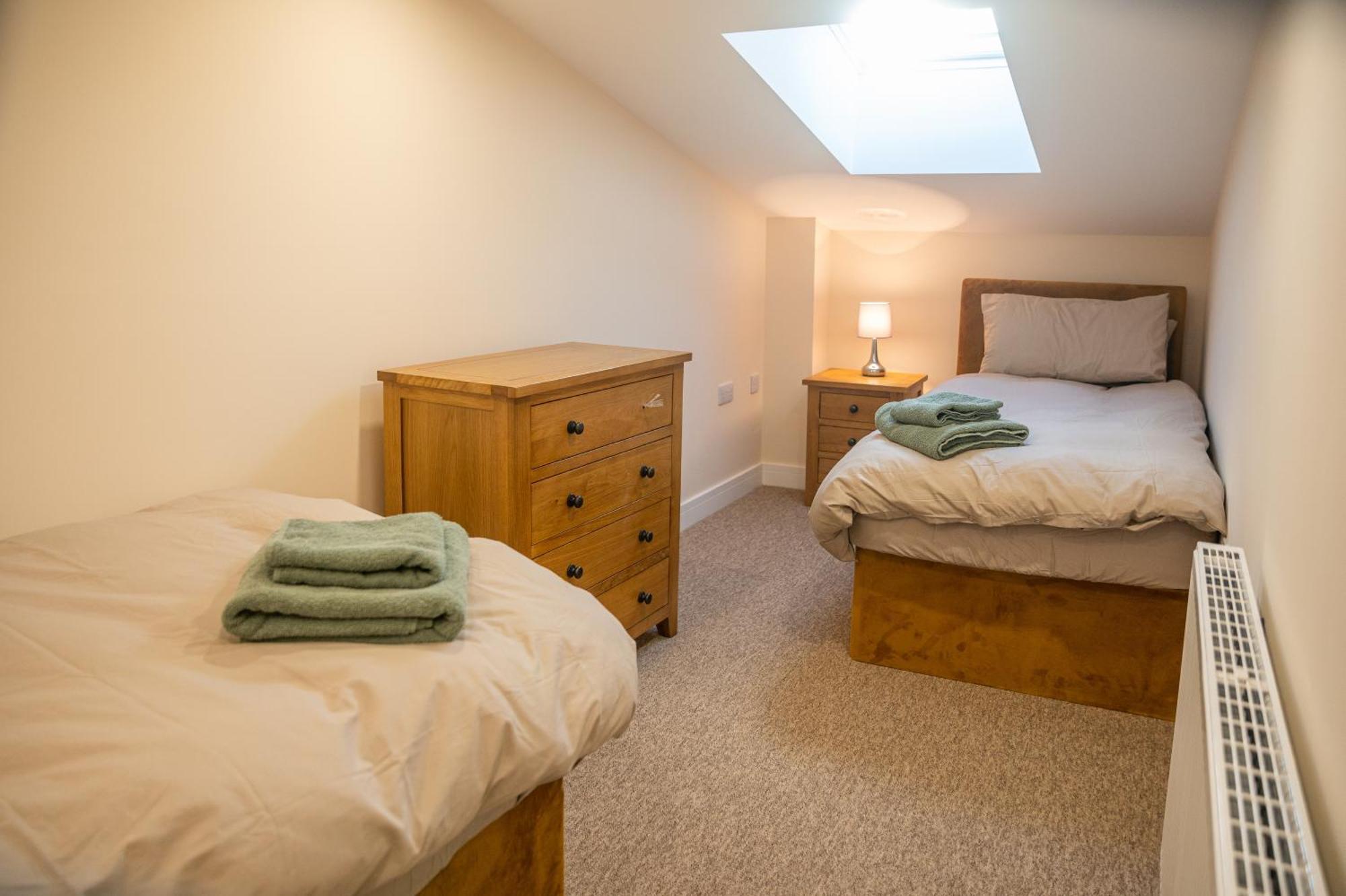 Bears Court Apartment Cheltenham